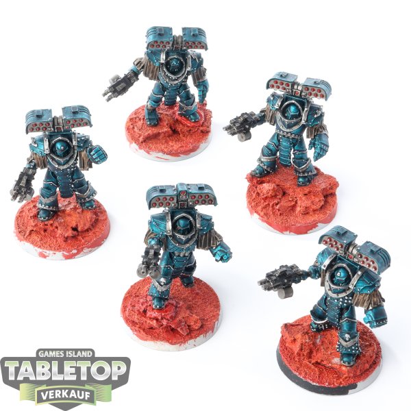 Horus Heresy - 5x Iron Warriors – Tyrant Siege Terminators - bemalt