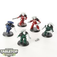 Dark Angels - 5 x Assault Intercessors - teilweise bemalt