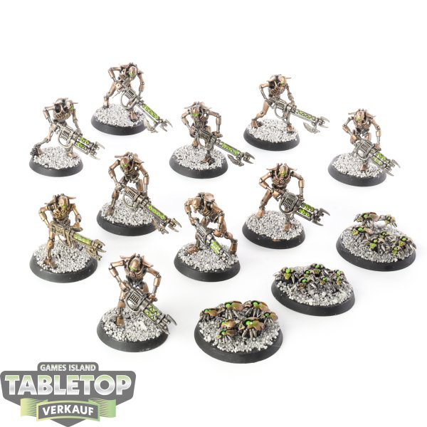 Necrons - 10x Necron Warriors & 3x Scarab Swarm - bemalt
