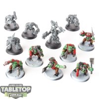 Orks - 11x Ork Boyz - teilweise bemalt