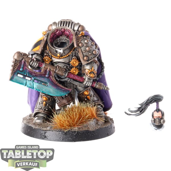 Horus Heresy - Legion Praetor with Power Axe - bemalt