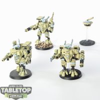 Tau Empire - 3 XV8 Crisis Battlesuit Team klassisch - bemalt