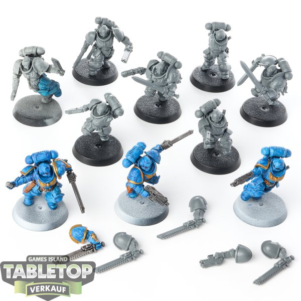 Ultramarines - 10 x Assault Intercessors - teilweise bemalt