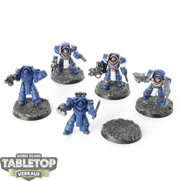 Horus Heresy - 5 Legion Cataphractii Terminators - teilweise bemalt