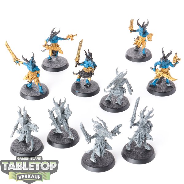 Thousand Sons - 10x Tzaangors + Upgrade Kit - teilweise bemalt