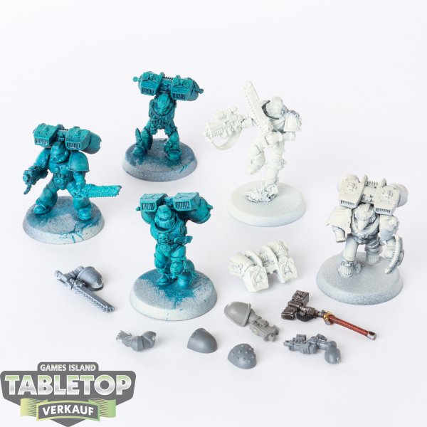 Space Marines - 5 x Vanguard Veteran Squad klassisch - teilweise bemalt