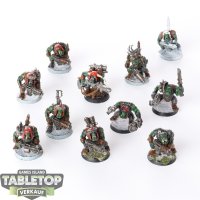 Orks - 11 x Ork Boyz - teilweise bemalt