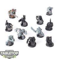 Orks - 11 x Ork Boyz - teilweise bemalt