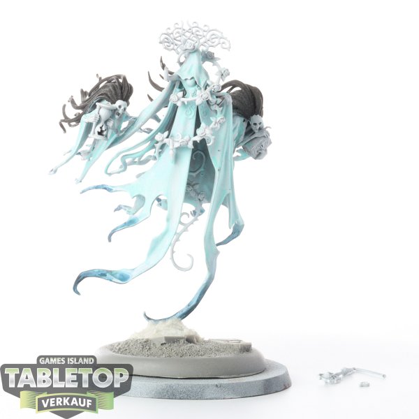 Nighthaunt - Lady Olynder, Mortarch of Grief - teilweise bemalt
