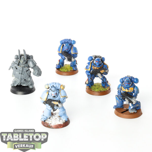 Dark Angels - 5x Tactical Marines - klassisch - teilweise bemalt