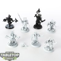 Blades of Khorne - 7x Blood Warriors - grundiert