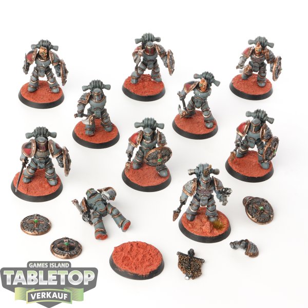 Horus Heresy - 10 x Space Wolves Legion Grey Slayers Close Combat Squad - bemalt