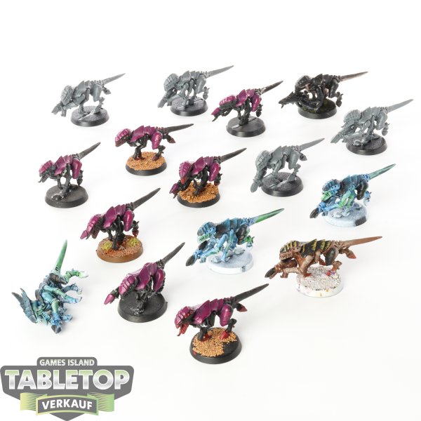Tyraniden - 16 x Termagants klassisch - teilweise bemalt