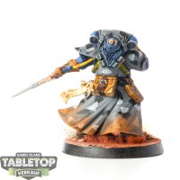 Ultramarines - Primaris Librarian in Phobos Armour - bemalt