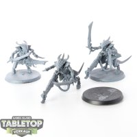 Tyraniden - 3x Tyranid Warriors - grundiert