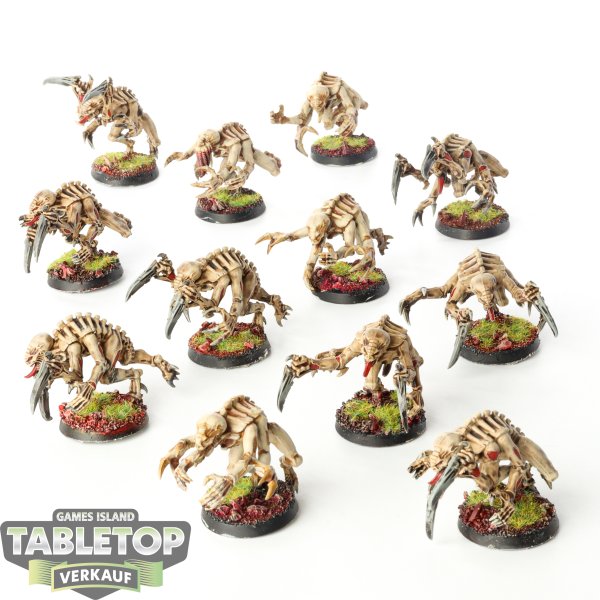 Tyraniden - 12x Genestealers - klassisch - bemalt