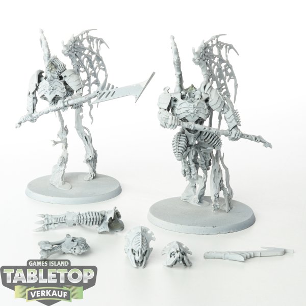 Ossiarch Bonereapers - 2x Morghast Harbingers - grundiert