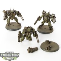 Tau Empire - 3x XV8 Crisis Battlesuit - bemalt