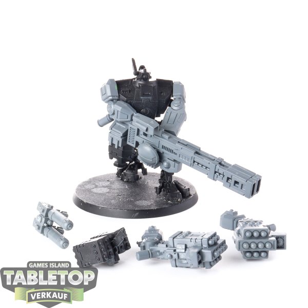 Tau Empire - XV88 Broadside Battlesuit - grundiert