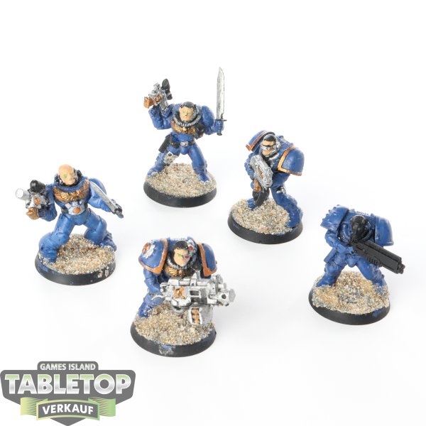 Space Marines - 5 x Scouts klassisch - bemalt