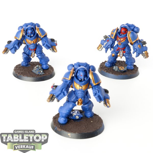 Space Marines - 3x Primaris Aggressors - teilweise bemalt