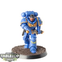 Ultramarines - Lieutenant Calsius  - bemalt