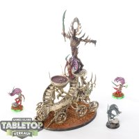 Daughters of Khaine - Slaughter Queen on Cauldron of...