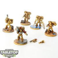 Blood Angels - 5 x Vanguard Veteran Squad - grundiert