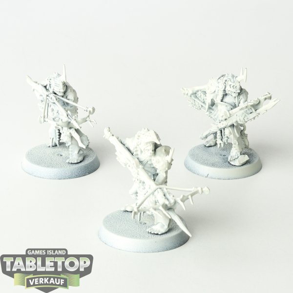 Orruk Warclans - 3 x Man-Skewer Boltboyz - grundiert