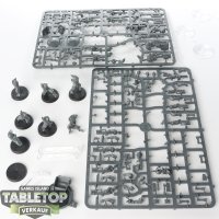 Tau Empire - 7 x Pathfinder Team - teilweise gebaut