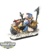 Imperial Fists - Librarian on Bike - bemalt