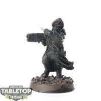 Astra Militarum - Commissar klassisch - grundiert