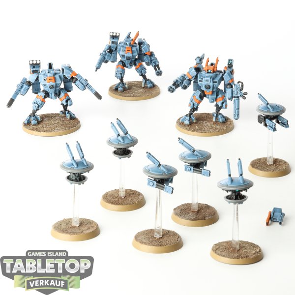 Tau Empire - 3 XV8 Crisis Battlesuit Team - bemalt