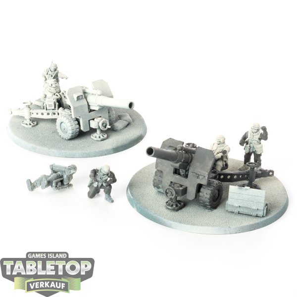 Astra Militarum - 2 x Field Ordnance Battery - teilweise bemalt