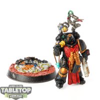 Space Marines - Primaris Apothecary - bemalt