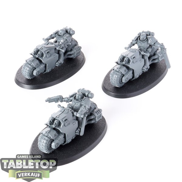 Space Marines - 3x Outriders - unbemalt