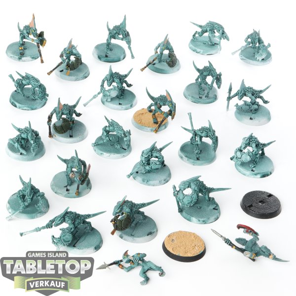 Seraphon - 24 x Skinks - teilweise bemalt