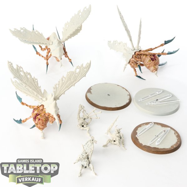 Chaos Daemons - 3 Plague Drones of Nurgle - teilweise bemalt