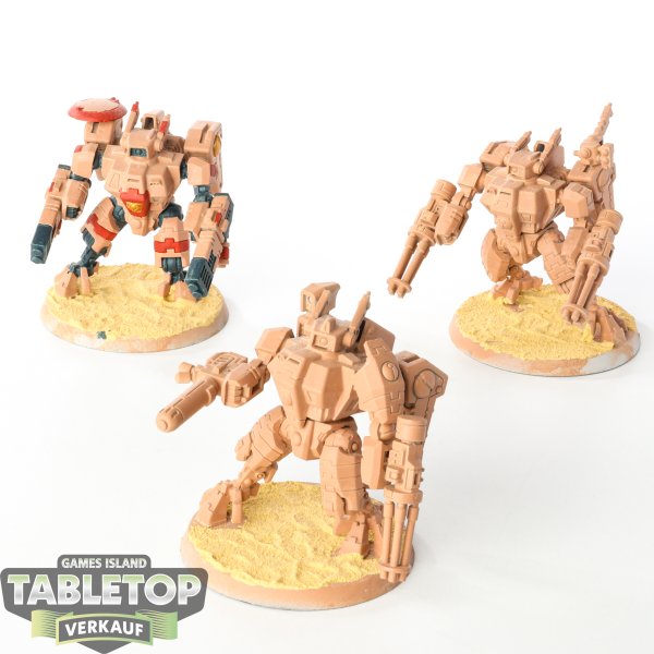 Tau Empire - 3x XV8 Crisis Battlesuit - grundiert