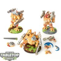 Tau Empire - 3x XV8 Crisis Battlesuit - bemalt