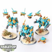 Tau Empire - 3x XV8 Crisis Battlesuit Team - bemalt