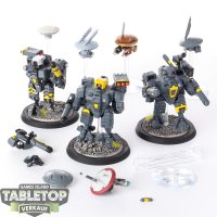 Tau Empire - 3x XV8 Crisis Battlesuit Team - bemalt