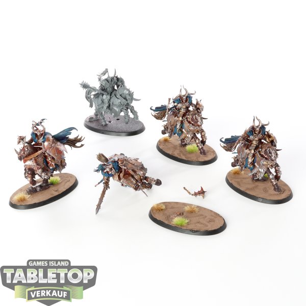 Slaves to Darkness - 5x Chaos Knights - bemalt