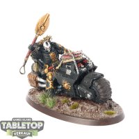 Space Marines - Primaris Chaplain on Bike - bemalt