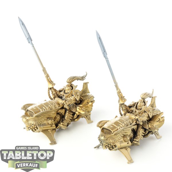 Adeptus Custodes - 2x Vertus Praetors - grundiert