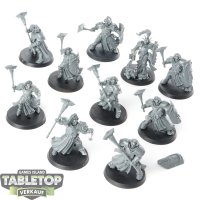 Stormcast Eternals - 10 x Sequitors - unbemalt