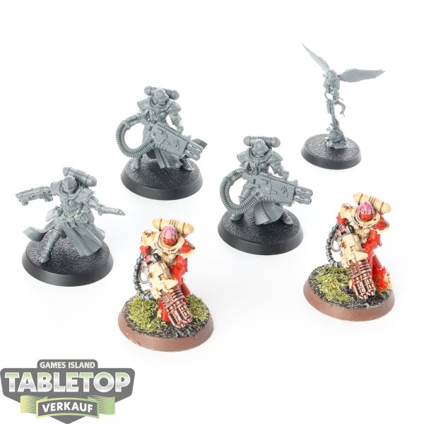 Adepta Sororitas - 5 x Retributor Squad - teilweise bemalt