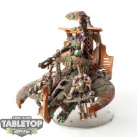 Necrons - Necron Catacomb Command Barge - teilweise bemalt