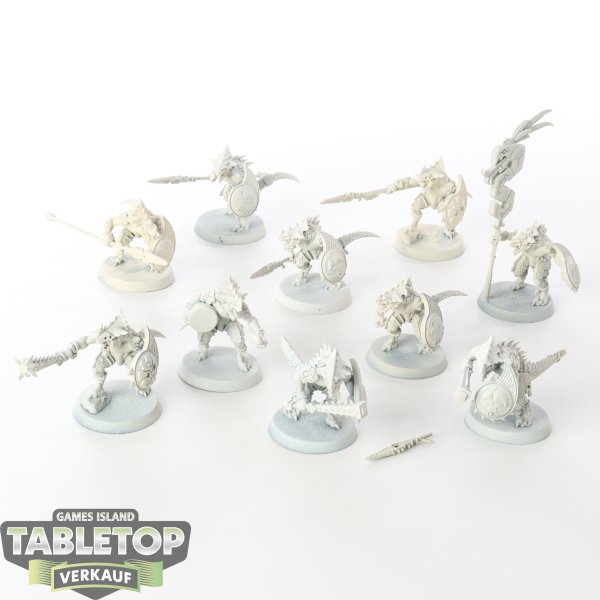 Seraphon - 10x Saurus Warriors - grundiert