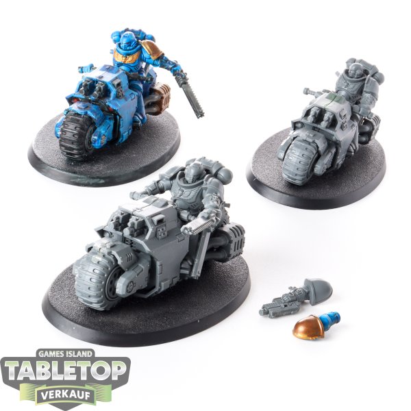 Space Marines - 3x Outriders - teilweise bemalt